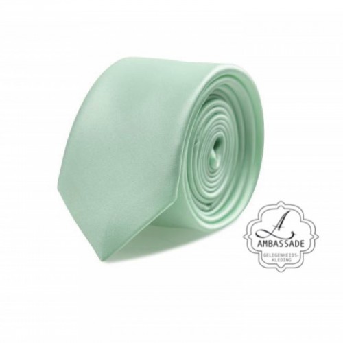 Gladde glansende effen stropdas van satijn met een pochet voor een bruidegom of voor bij een jacquet in pastel tinten. Mint groen